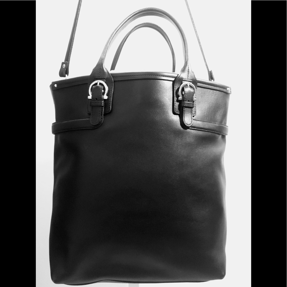 Sleek Ferragamo Leather Business Tote, Nero, Large 17W 16.5H 6.5D - Picture 2 of 9